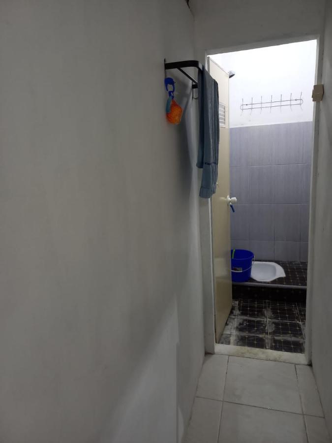 Homestay Berkah Syariah Букиттинги Экстерьер фото