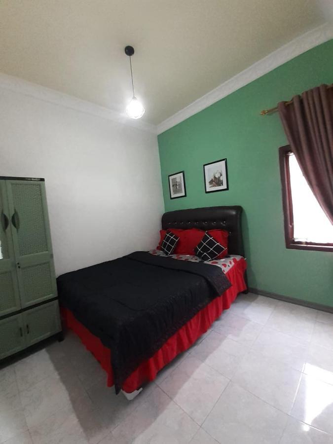 Homestay Berkah Syariah Букиттинги Экстерьер фото